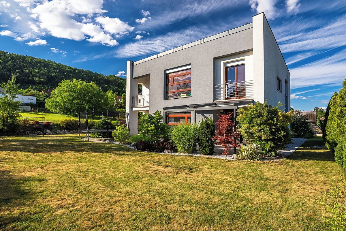 Prodej rodinného domu 246 m², pozemek 1270 m²